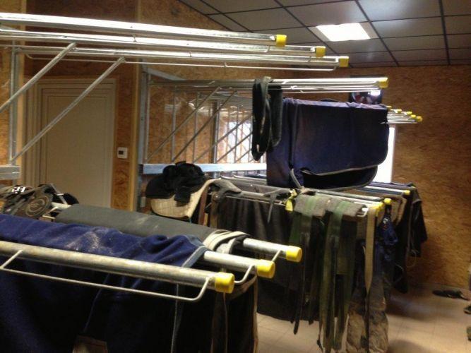 Porte-couvertures à bras multiples